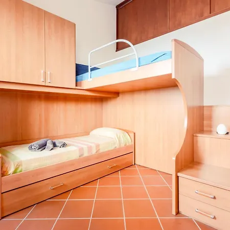 Guesthost - Casa A Daire