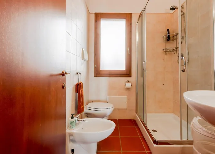 Guesthost - Casa A Chia